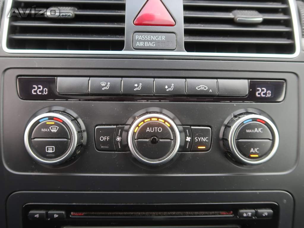 Foto inzerátu Volkswagen Touran 2.0 TDI