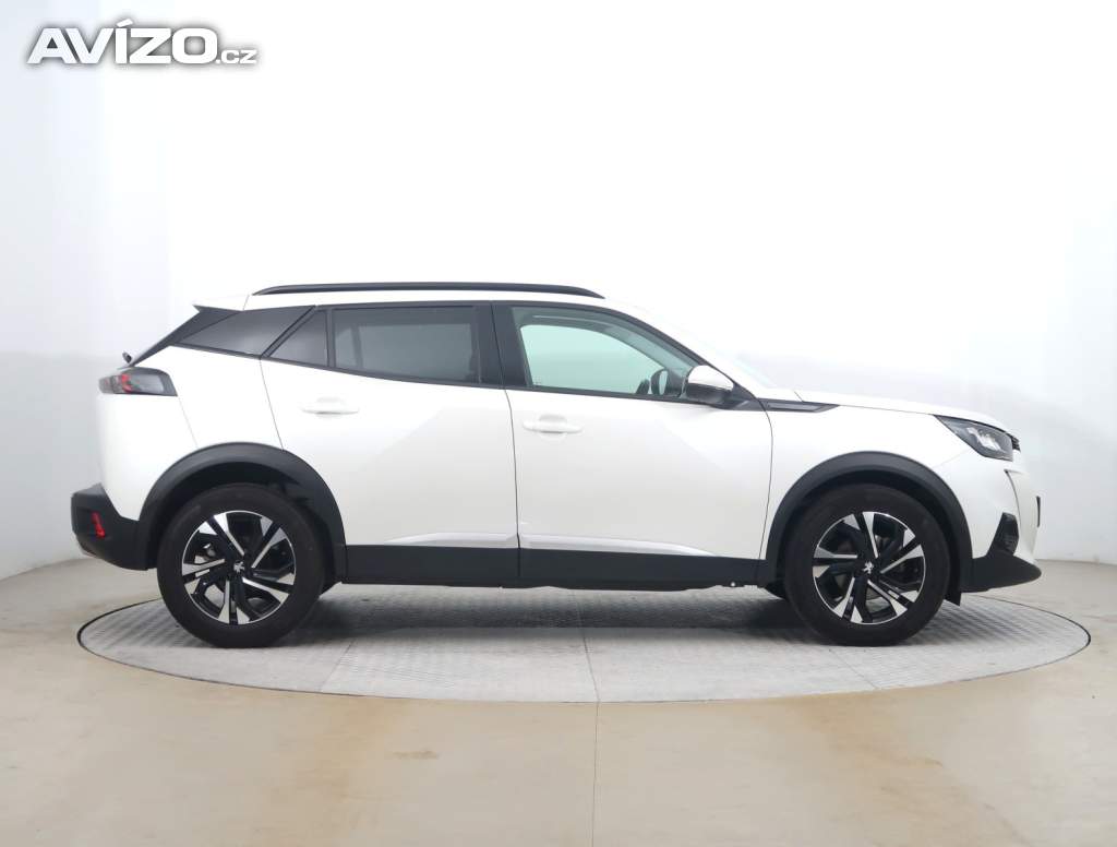 Foto inzerátu Peugeot 2008 1.2 PureTech