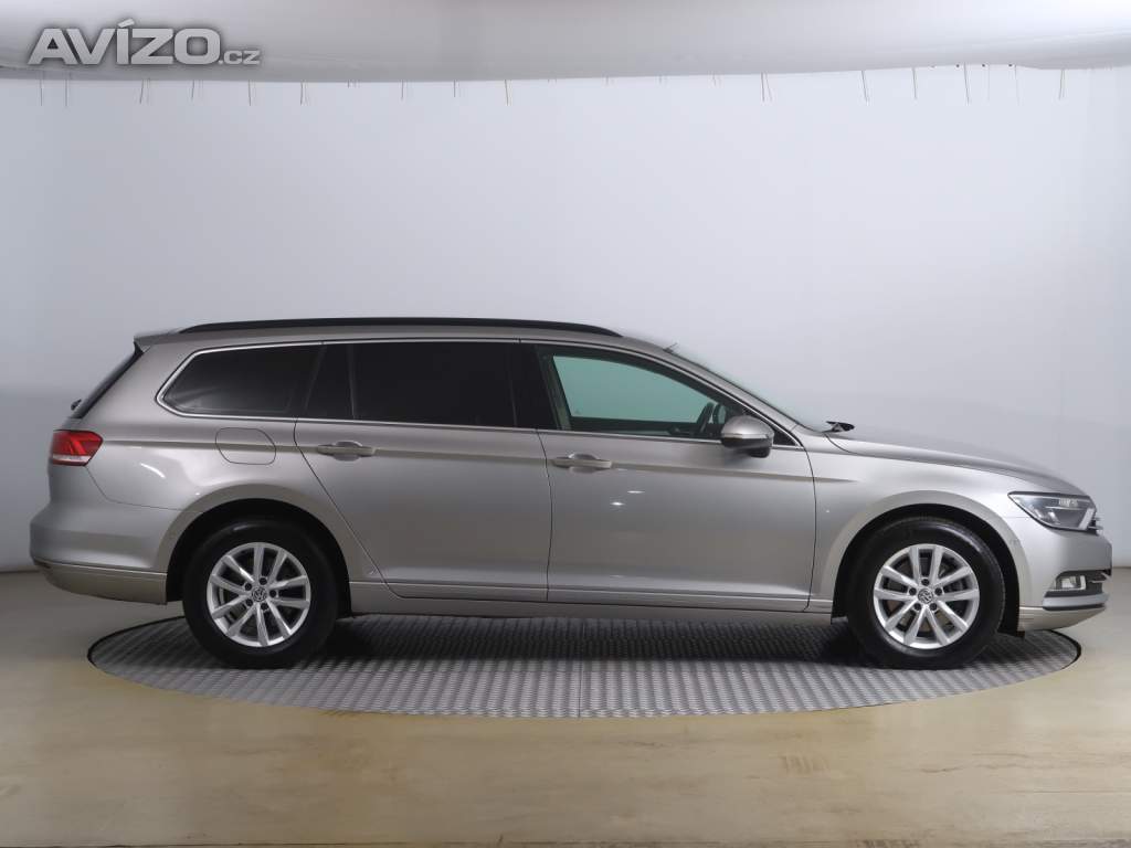 Foto inzerátu Volkswagen Passat 2.0 TDI