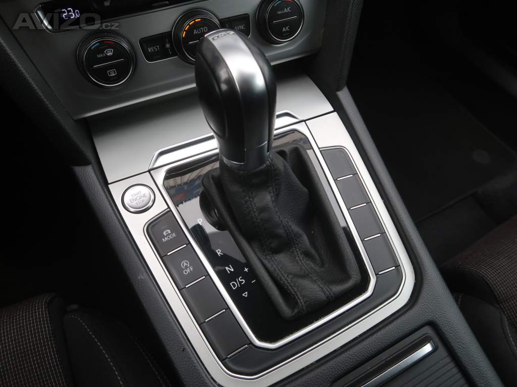 Foto inzerátu Volkswagen Passat 2.0 TDI