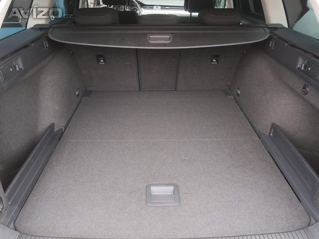 Foto inzerátu Volkswagen Passat 2.0 TDI