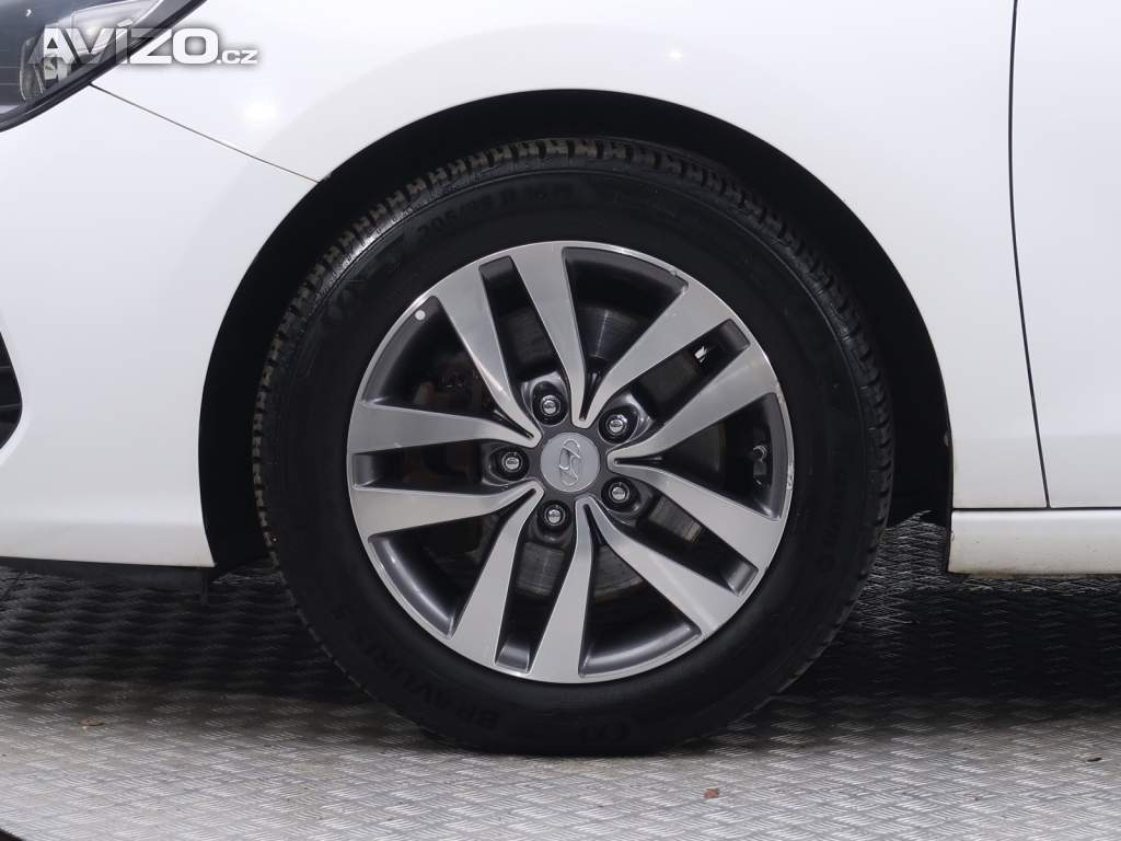 Foto inzerátu Hyundai i30 Fastback 1.0 T-GDI