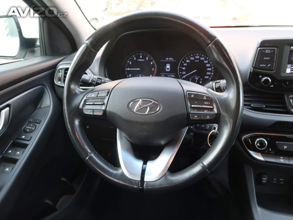 Foto inzerátu Hyundai i30 Fastback 1.0 T-GDI
