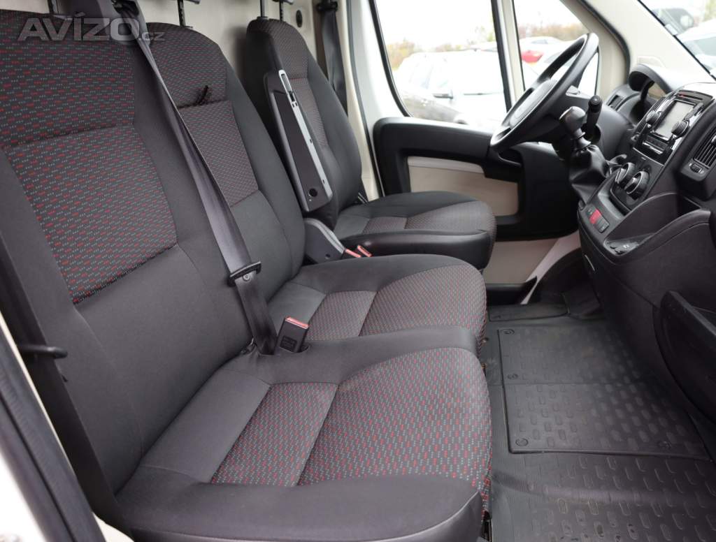 Foto inzerátu Citroën Jumper 2.0 BlueHDi