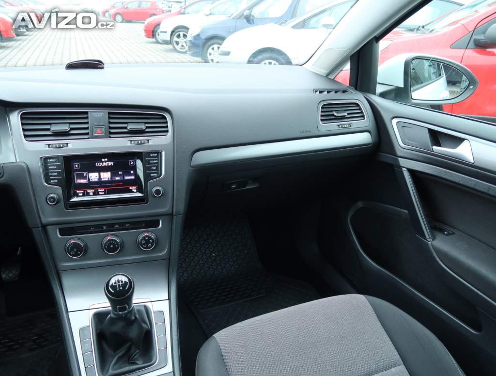 Foto inzerátu Volkswagen Golf 1.2 TSI