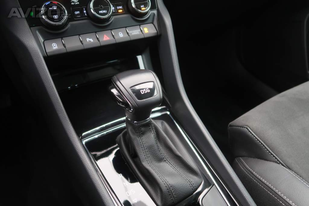 Foto inzerátu Škoda Karoq 1.5 TSI