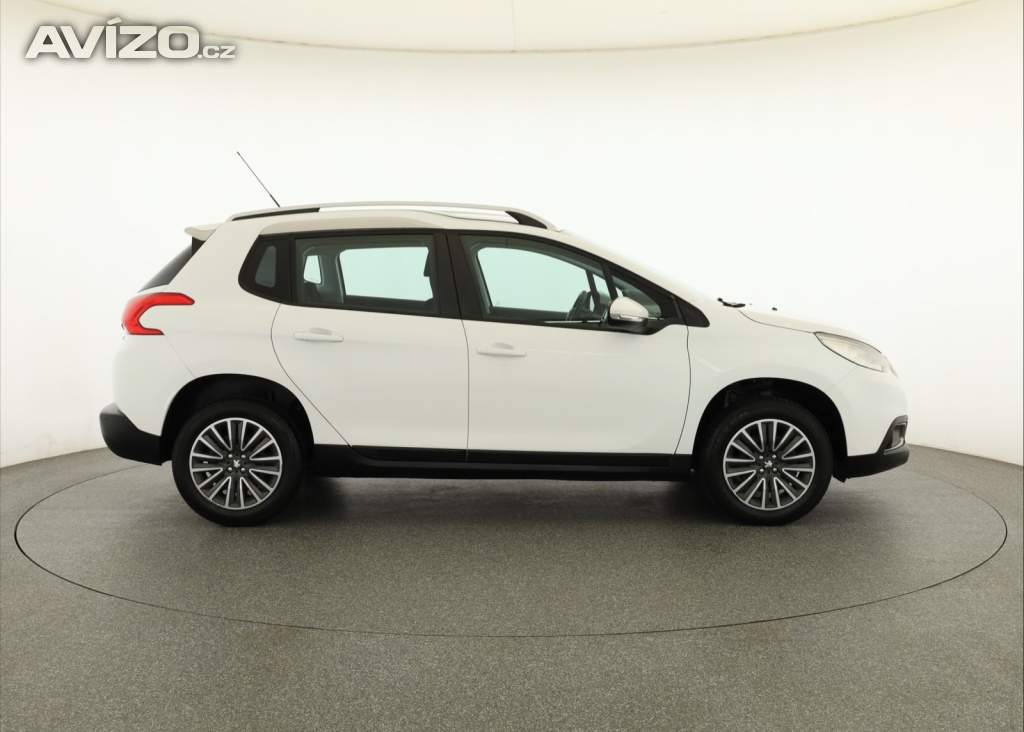 Foto inzerátu Peugeot 2008 1.2 PureTech