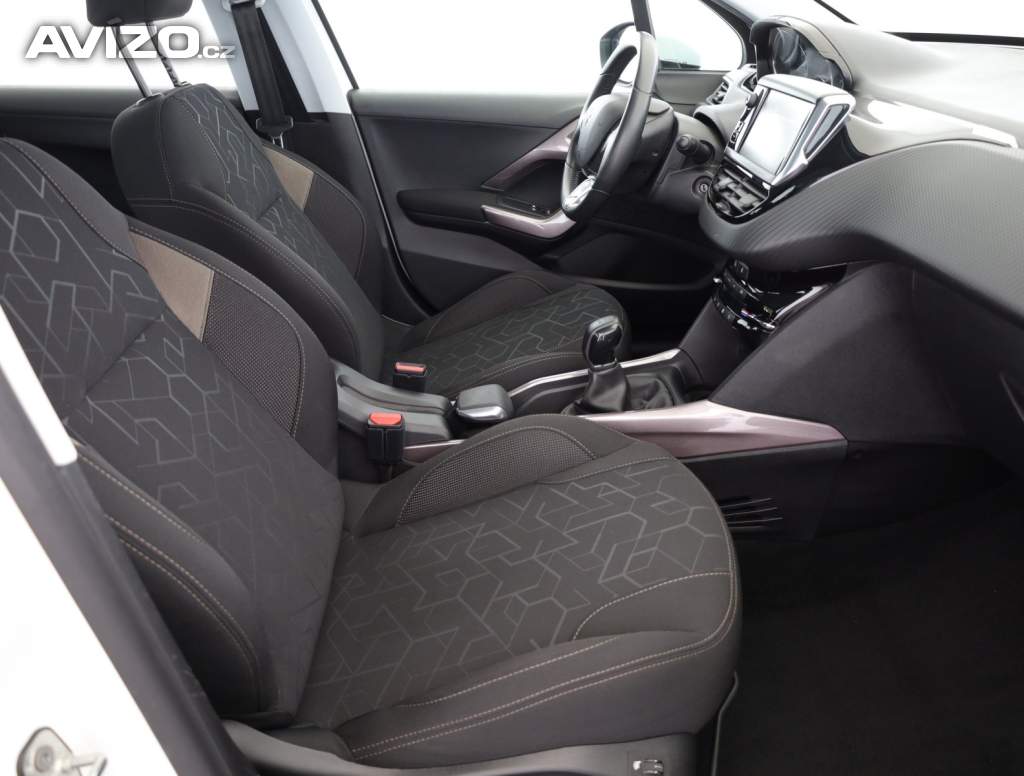 Foto inzerátu Peugeot 2008 1.2 PureTech