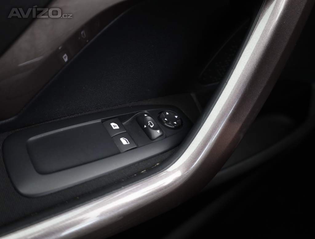 Foto inzerátu Peugeot 2008 1.2 PureTech