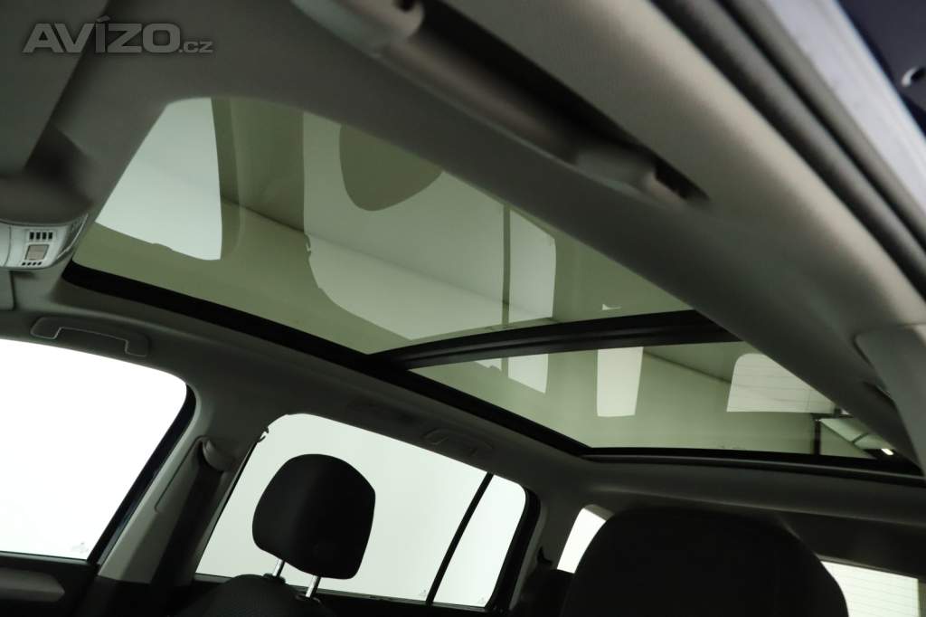 Foto inzerátu Volkswagen Touran 1.5 TSI