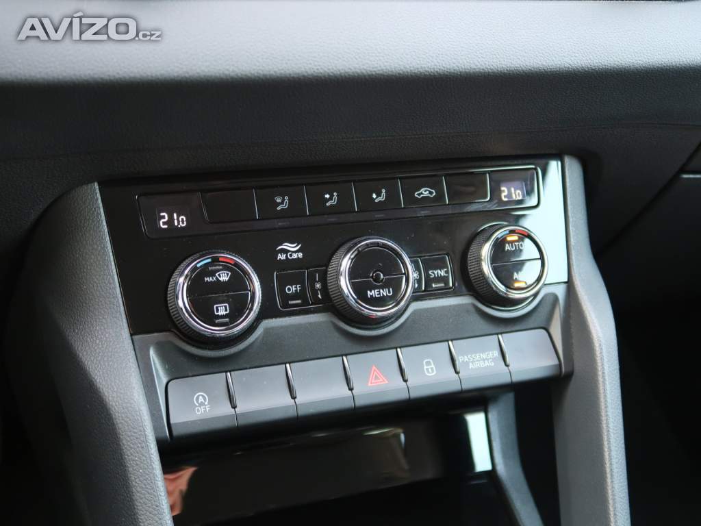 Foto inzerátu Škoda Karoq 1.5 TSI