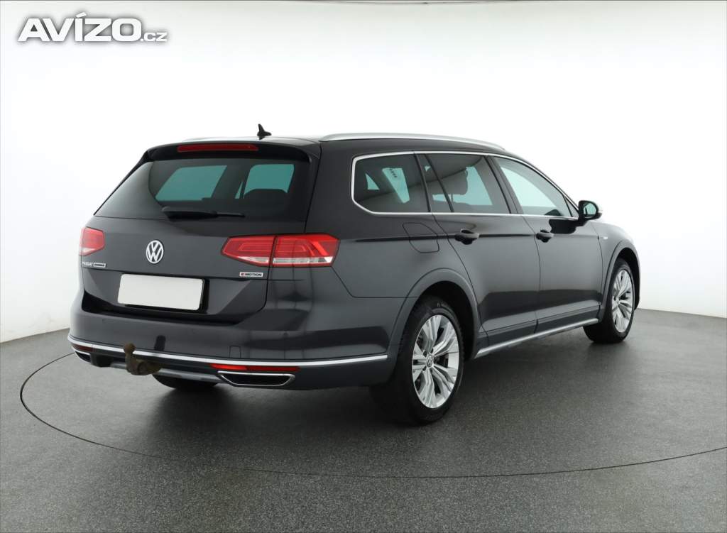 Foto inzerátu Volkswagen Passat 2.0 TDI