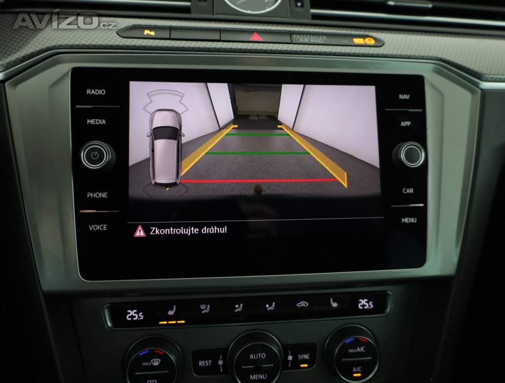 Foto inzerátu Volkswagen Passat 2.0 TDI