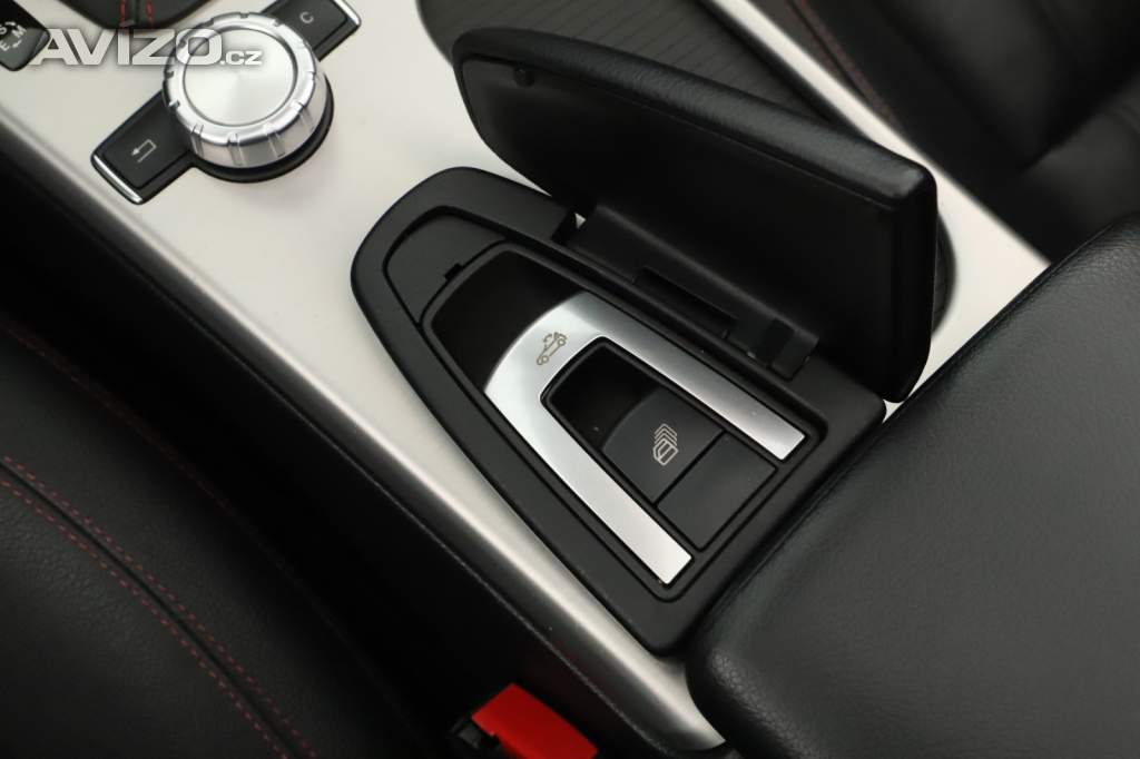 Foto inzerátu Mercedes-Benz SLK 200 Kompressor