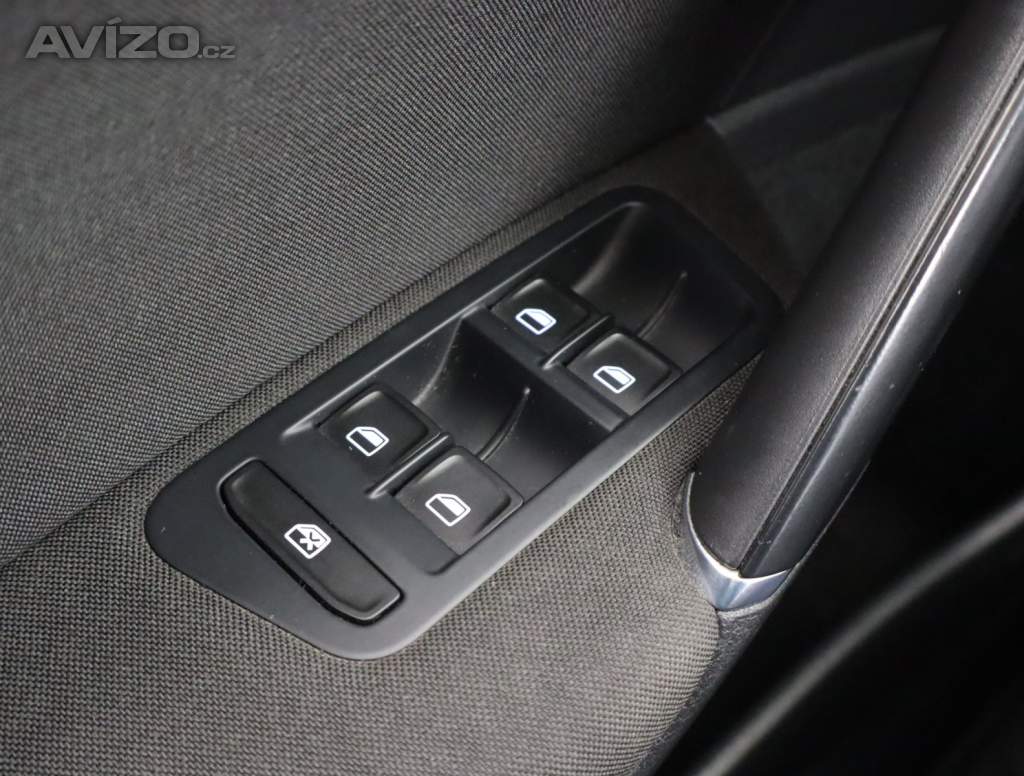 Foto inzerátu Volkswagen Golf 1.4 TSI