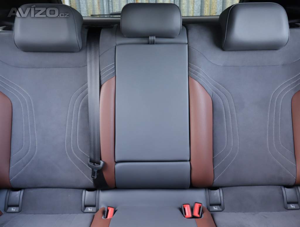 Foto inzerátu Volkswagen ID.4 Pro Perf. (82 kWh)