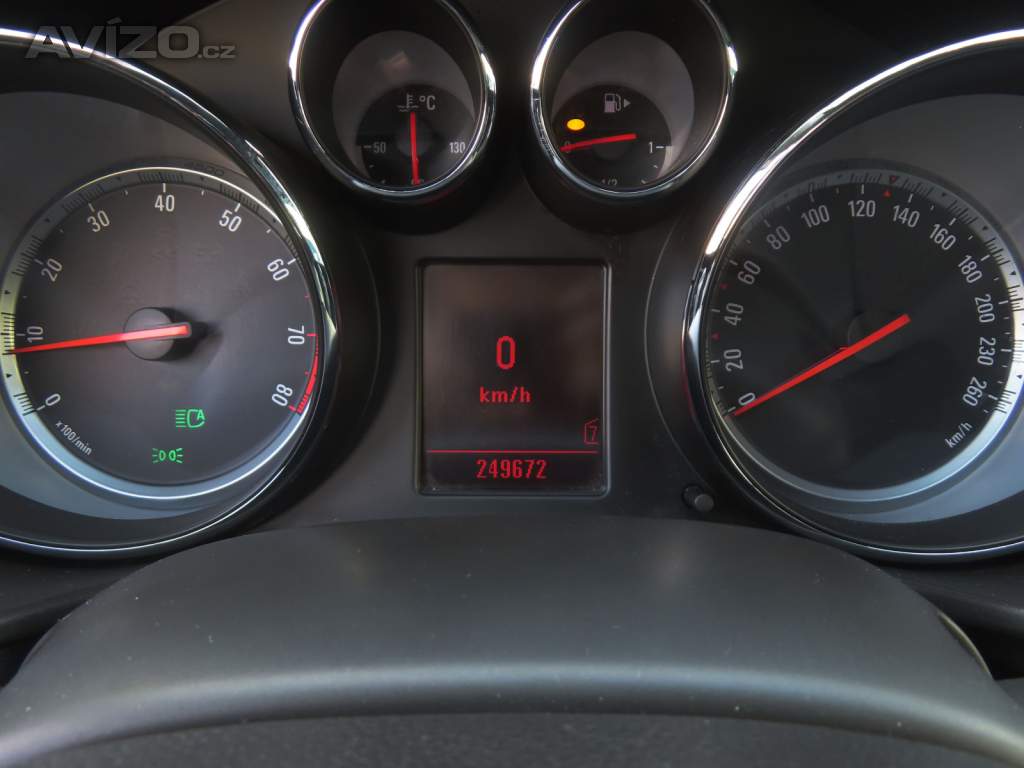 Foto inzerátu Opel Insignia 1.6 Turbo