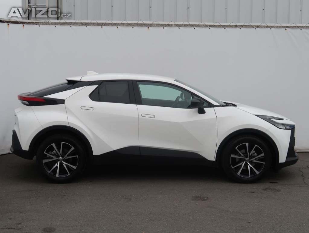 Foto inzerátu Toyota C-HR 1.8 Hybrid