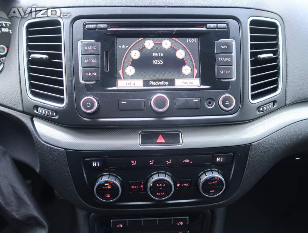 Foto inzerátu Volkswagen Sharan 2.0 TDI