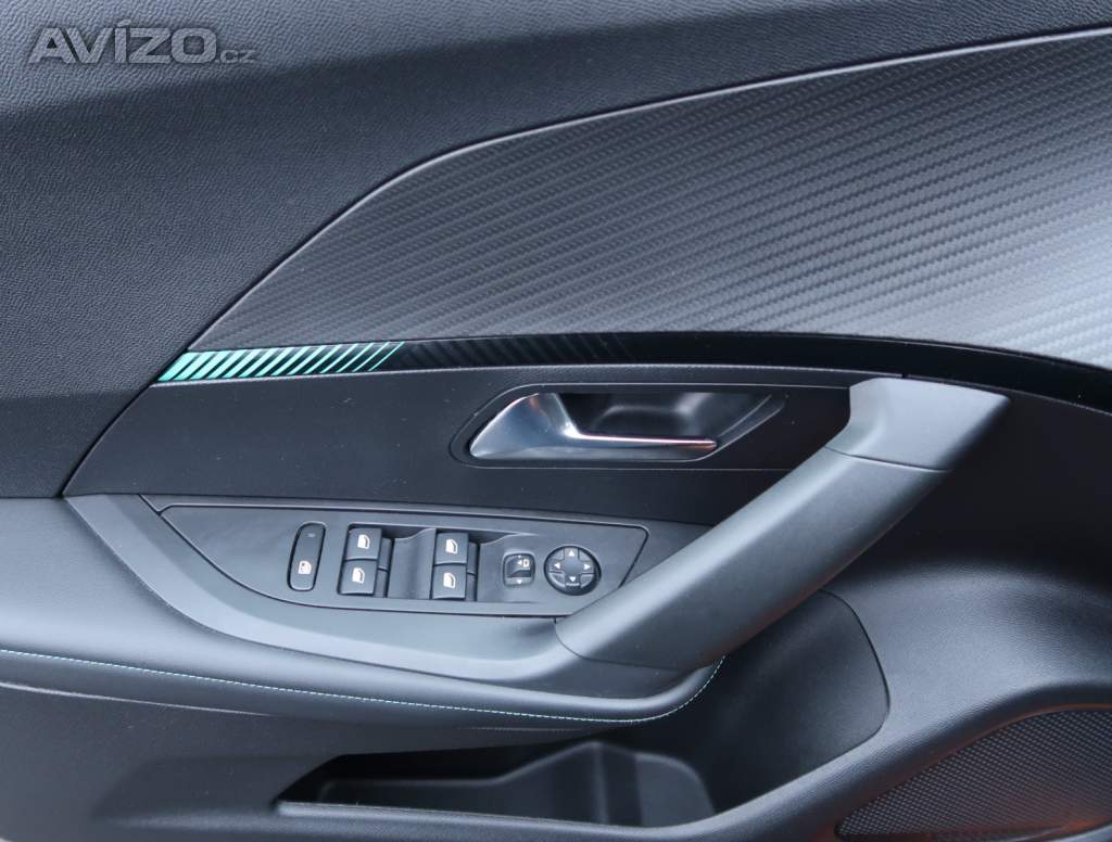 Foto inzerátu Peugeot 2008 1.2 PureTech