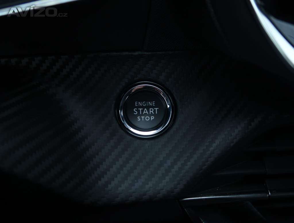 Foto inzerátu Peugeot 2008 1.2 PureTech