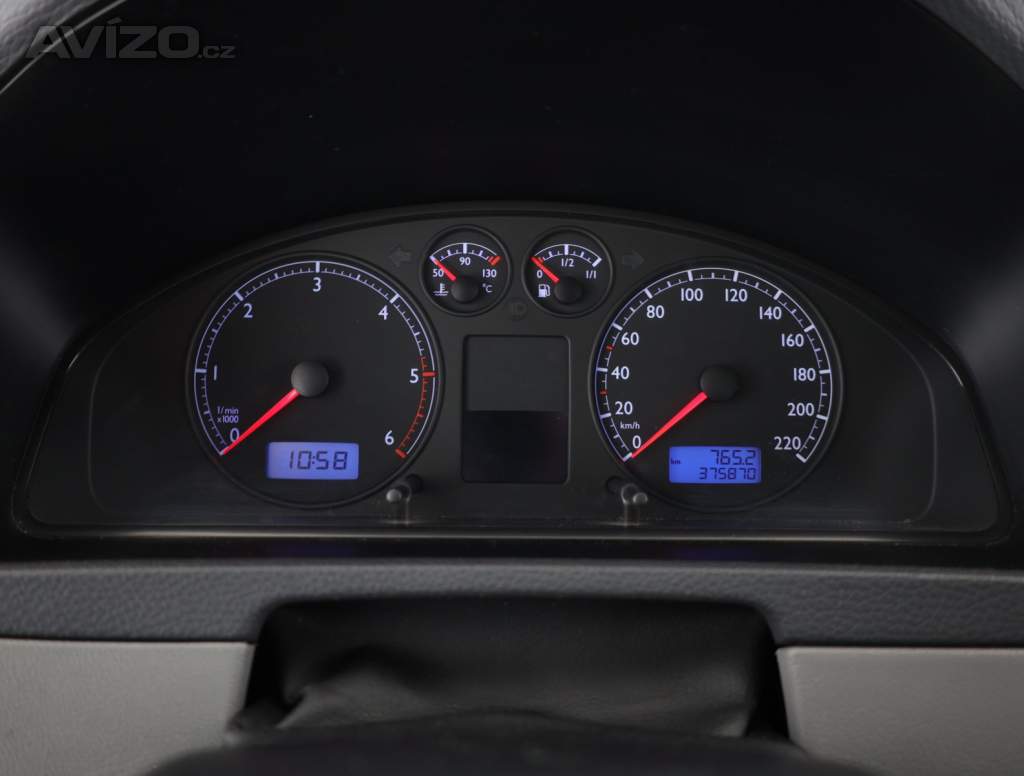 Foto inzerátu Volkswagen Multivan 2.5 TDI