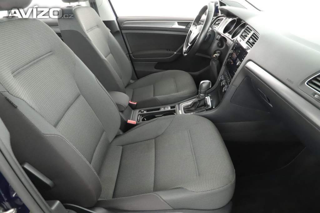 Foto inzerátu Volkswagen Golf 1.5 TSI