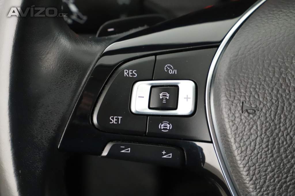 Foto inzerátu Volkswagen Golf 1.5 TSI