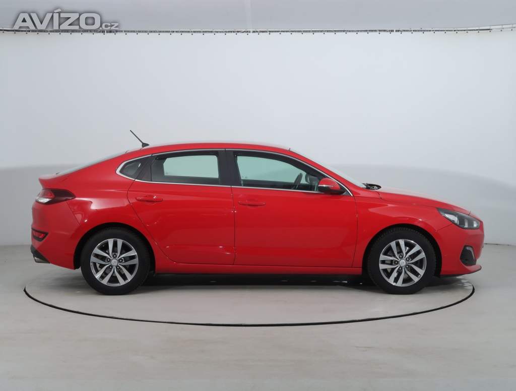 Foto inzerátu Hyundai i30 Fastback 1.0 T-GDI