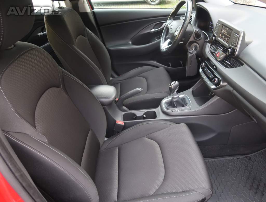 Foto inzerátu Hyundai i30 Fastback 1.0 T-GDI