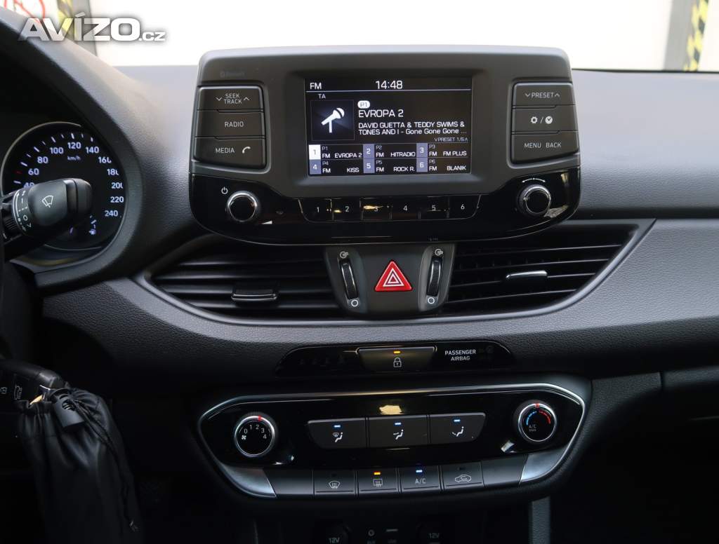 Foto inzerátu Hyundai i30 Fastback 1.0 T-GDI