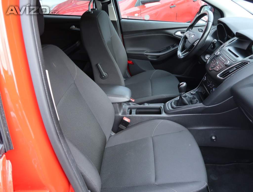 Foto inzerátu Ford Focus 1.6 i