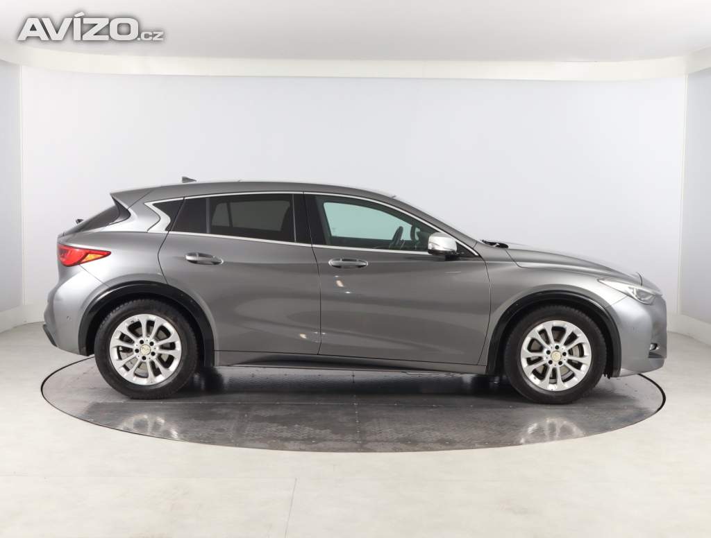 Foto inzerátu Infiniti Q30 2.0t