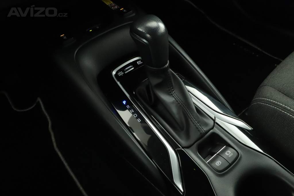 Foto inzerátu Toyota Corolla 1.8 Hybrid