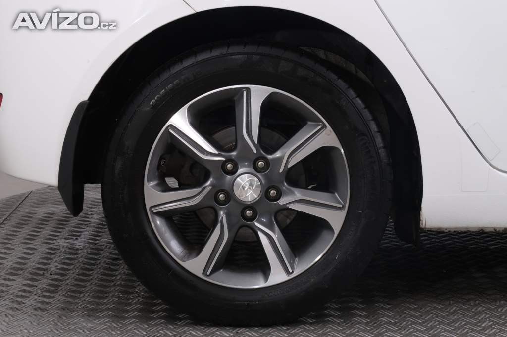 Foto inzerátu Hyundai ix20 1.6 CVVT