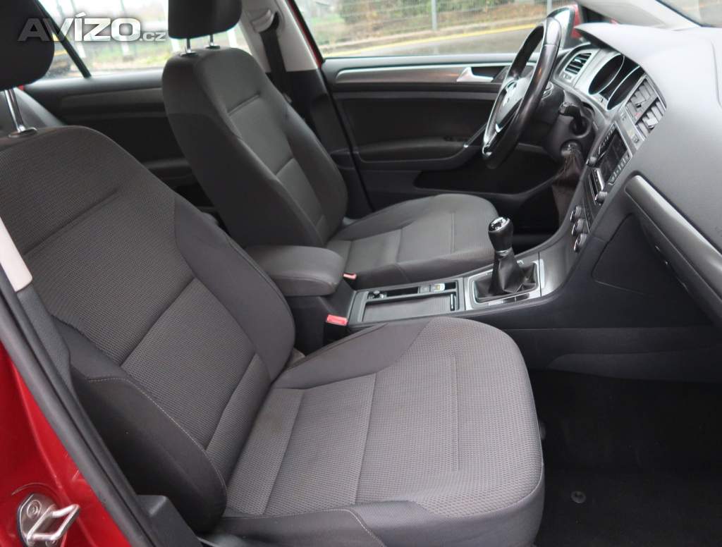 Foto inzerátu Volkswagen Golf 1.2 TSI