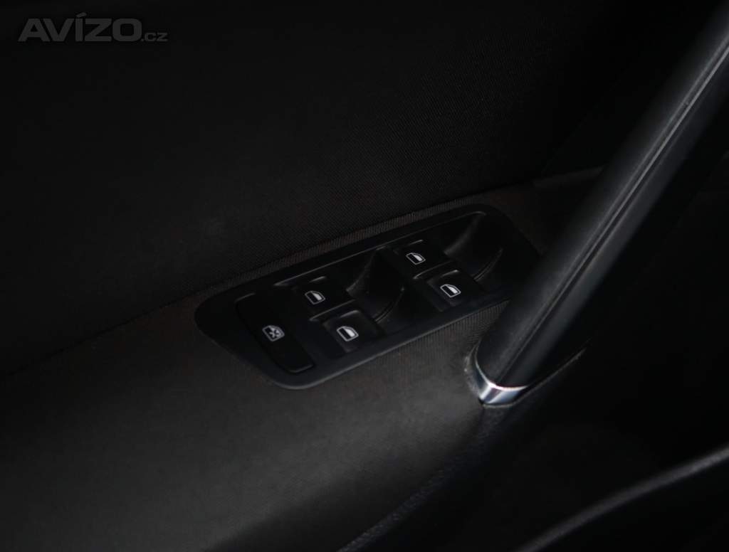 Foto inzerátu Volkswagen Golf 1.2 TSI