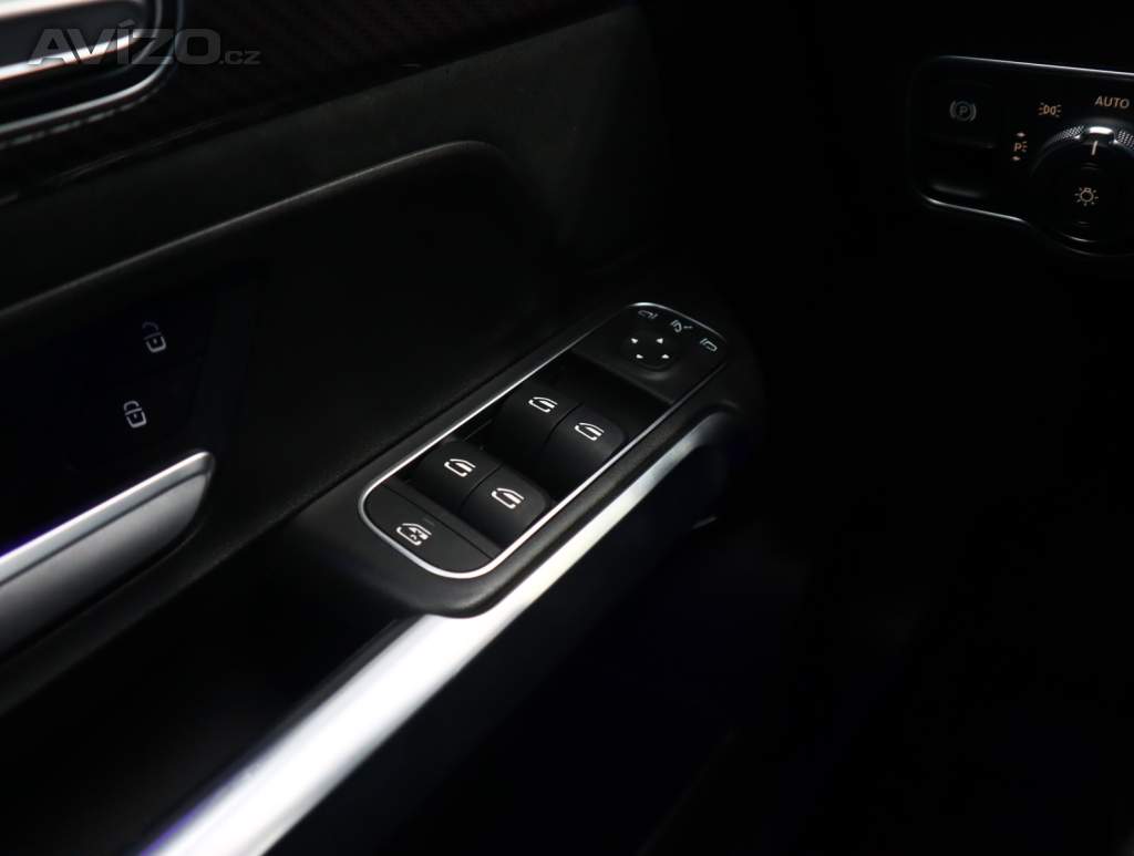 Foto inzerátu Mercedes-Benz GLB GLB 200 4MATIC