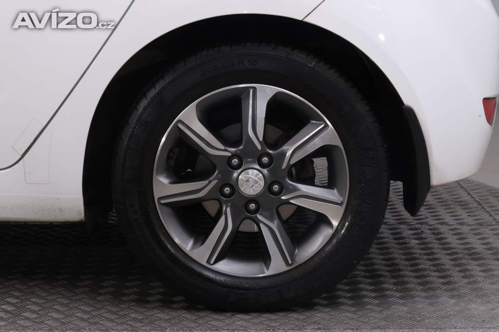 Foto inzerátu Hyundai ix20 1.6 CVVT