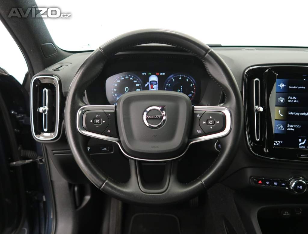 Foto inzerátu Volvo XC40 B4