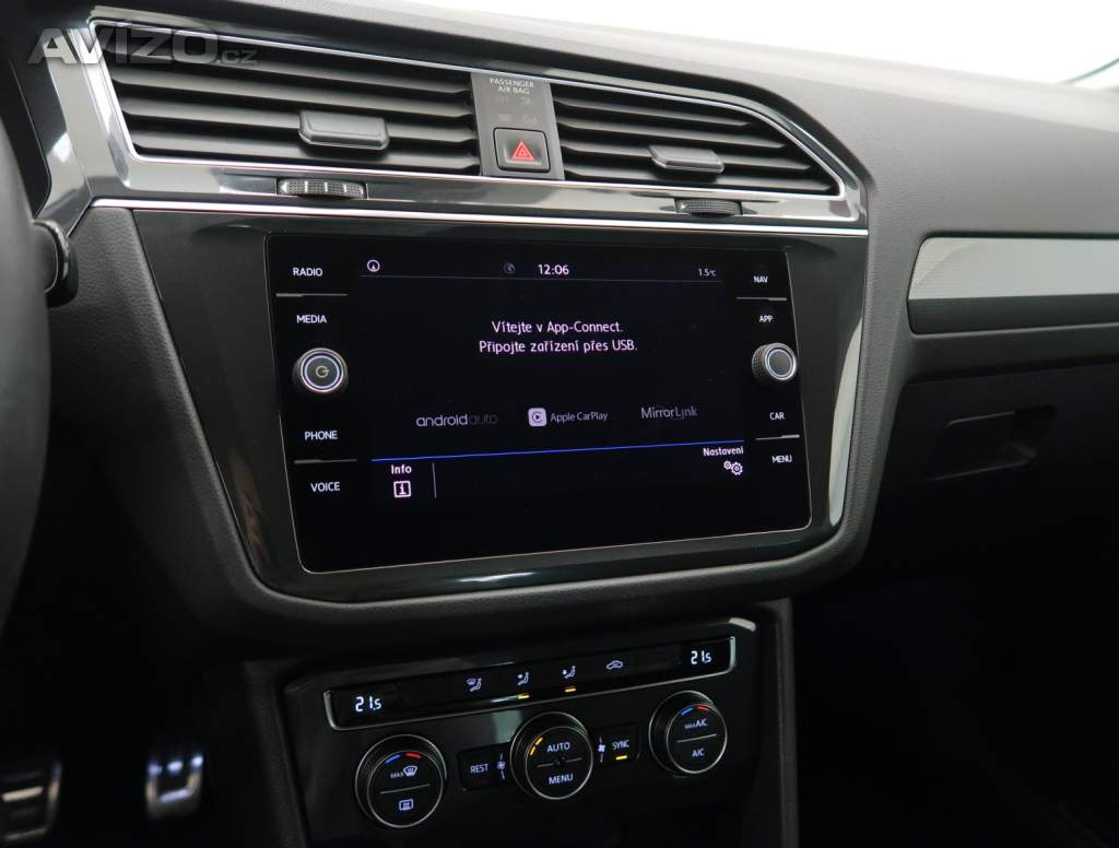 Foto inzerátu Volkswagen Tiguan 1.5 TSI