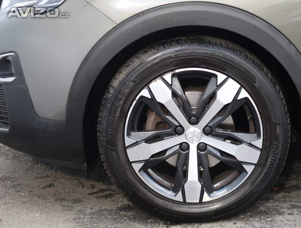 Foto inzerátu Peugeot 3008 1.2 PureTech