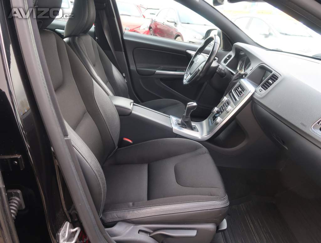 Foto inzerátu Volvo V60 D2 2.0