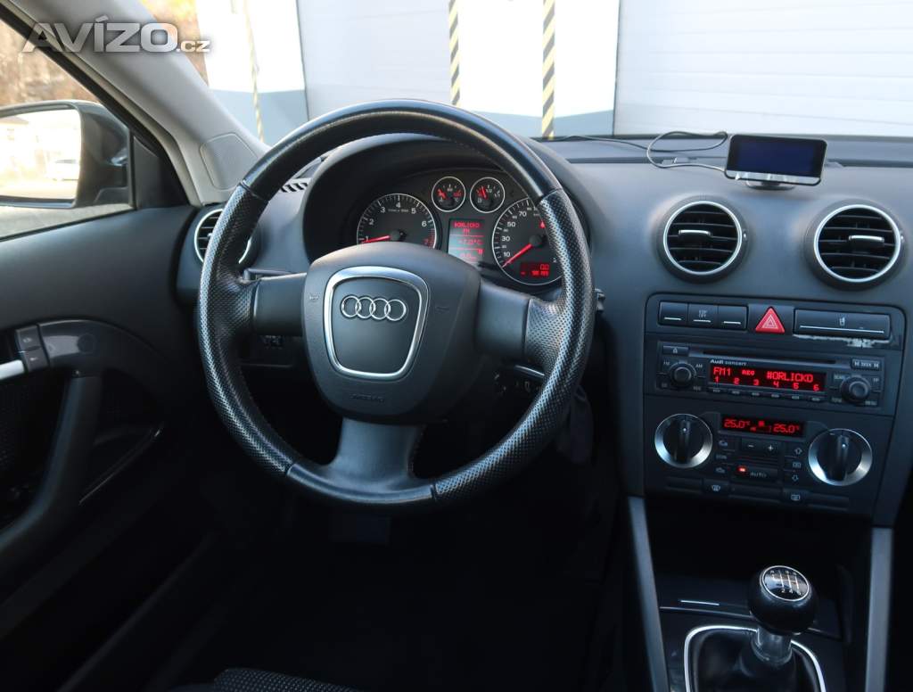 Foto inzerátu Audi A3 1.6 FSI