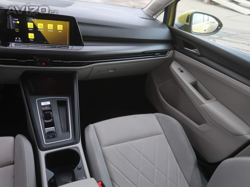 Foto inzerátu Volkswagen Golf 1.5 eTSI