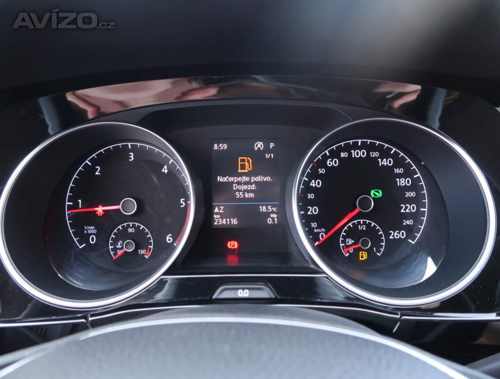 Foto inzerátu Volkswagen Touran 2.0 TDI