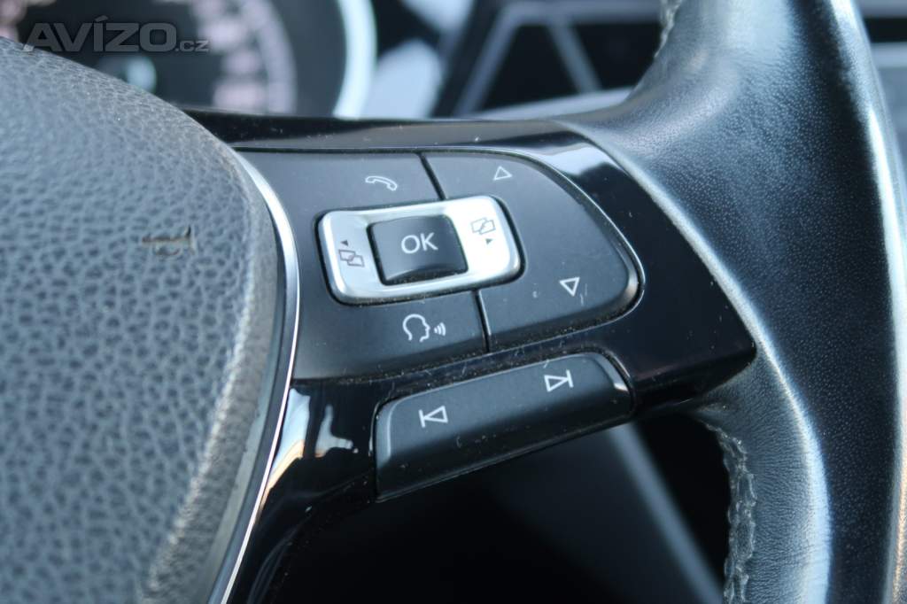 Foto inzerátu Volkswagen Touran 2.0 TDI