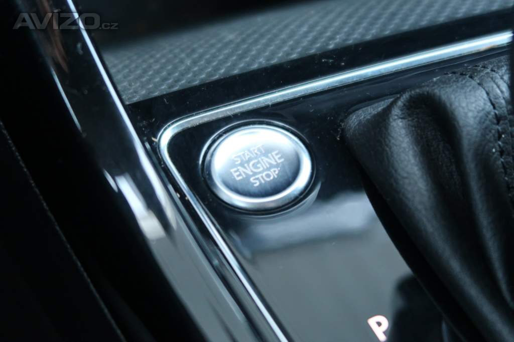 Foto inzerátu Volkswagen Touran 2.0 TDI