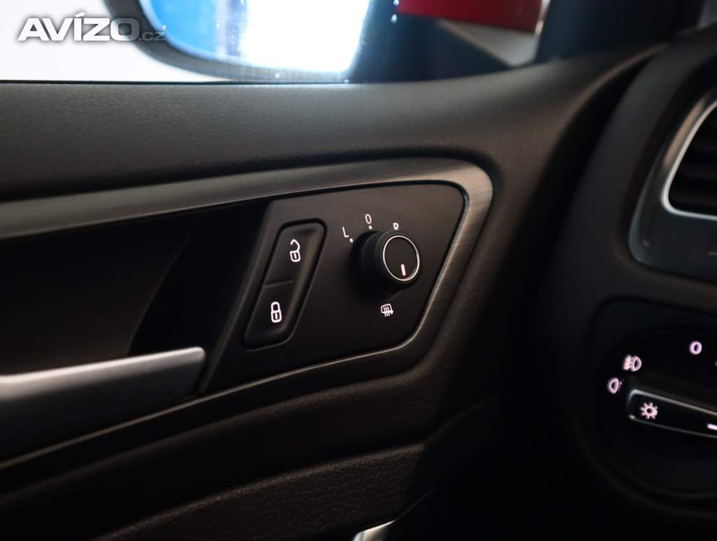 Foto inzerátu Volkswagen Golf 1.4 TSI