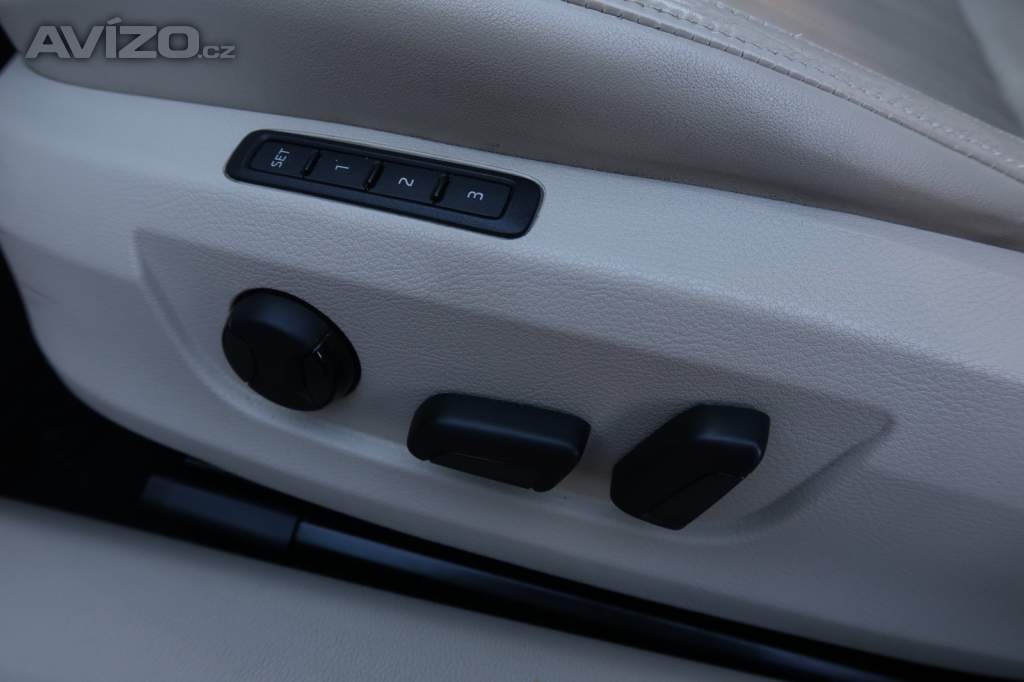 Foto inzerátu Škoda Superb 2.0 TDI